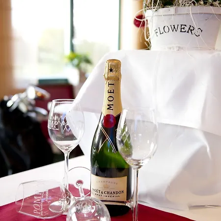 Golfpark Schlossgut Sickendorf אתר נופש 3*