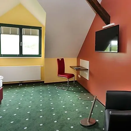Golfpark Schlossgut Sickendorf 3*