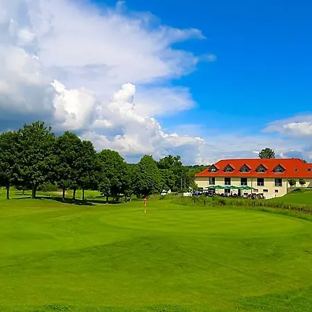 度假村 Golfpark Schlossgut Sickendorf