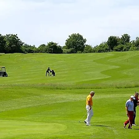 Golfpark Schlossgut Sickendorf 3* Lauterbach
