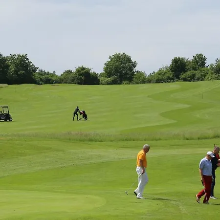 Golfpark Schlossgut Sickendorf 3*